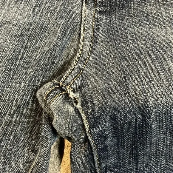 Paige Verdugo Ankle Denim, size 27. - Picture 8 of 10